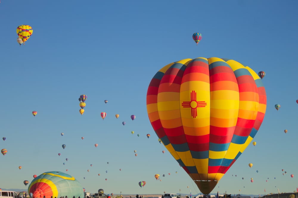Breathtaking sight of people taking hot air balloon rides in Albuquerque