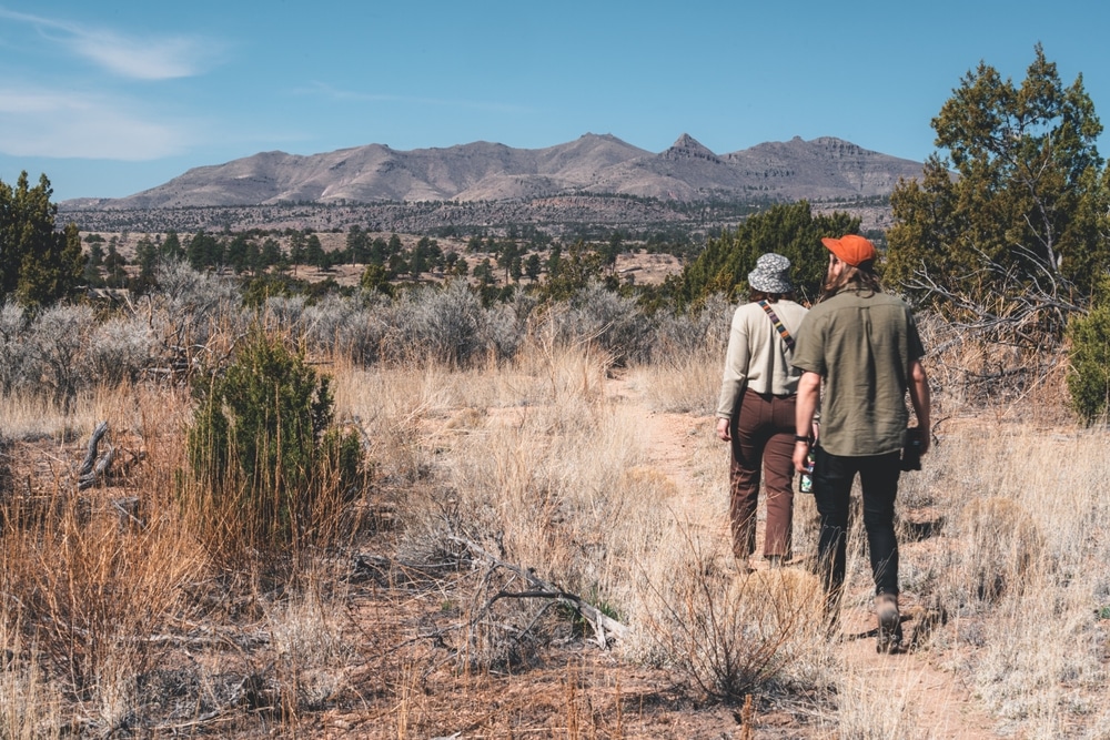 A couple hiking and enjoy the best things to do in albuquerque